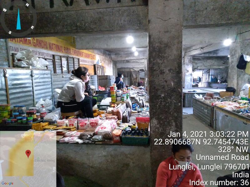 File:Dry fish market at Lunglei.jpg